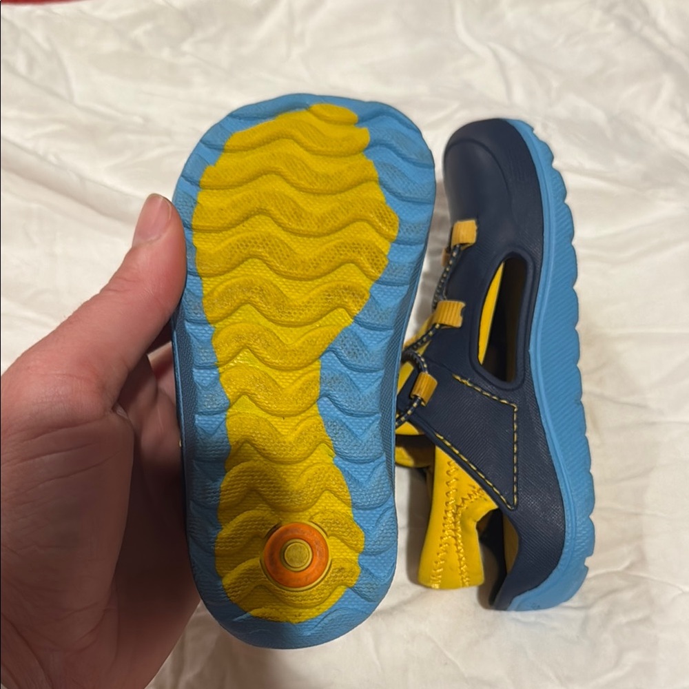 Bogs Flo Sandals - Picture 3 of 5